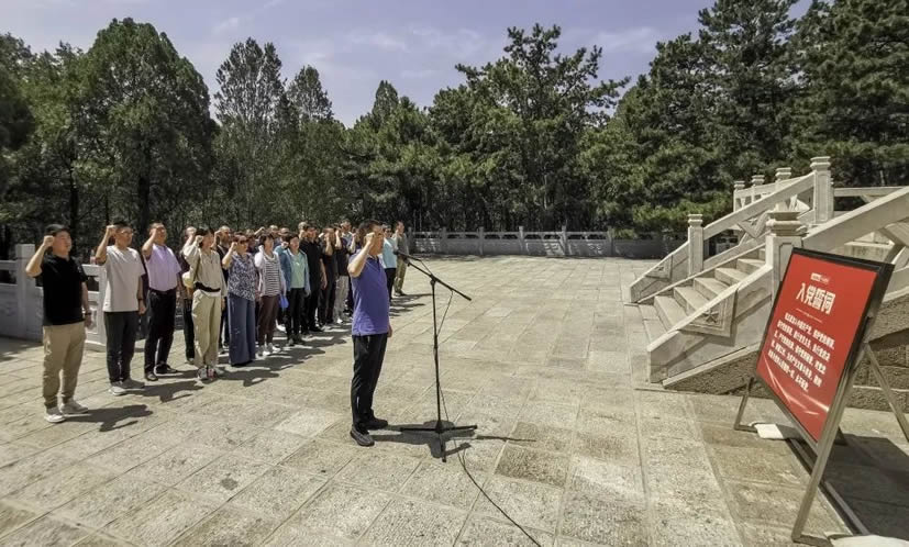 传承红色基因天津大无缝钢管组织红色路线主题教育培训活动